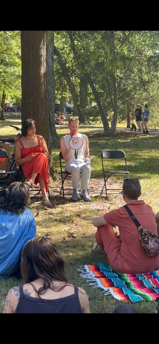 a homecoming 🦩🏳️‍🌈 my heart goes out to <a href="/LeftBankBooks/">Left Bank Books</a> <a href="/TowerGrovePride/">Pride Tower Grove</a> <a href="/BeaconPressBks/">Beacon Press</a> for holding OHHV along with me! great to be in st. louis + in the sunlight of others ☀️✨