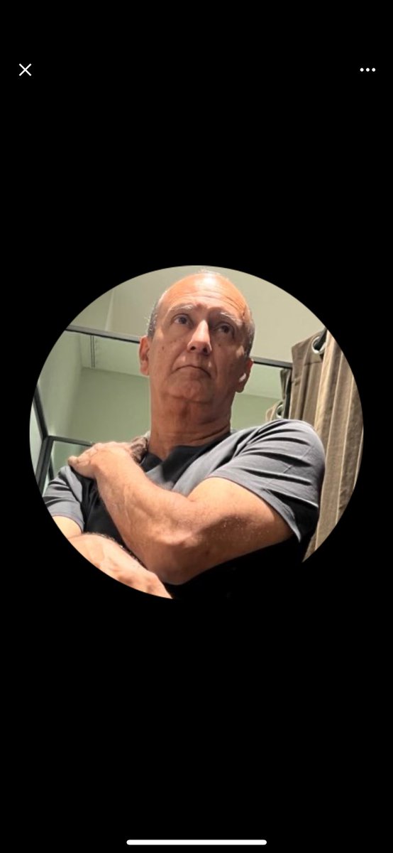 DJ_HANE's tweet photo. @wadelacruz Solo alguien con esta cara de pendejo no carga efectivo y se cree de billete pagando todo con tarjeta, hasta alguien con la más mínima capacidad cognitiva sabe q en la tortilleria no aceptan tarjeta pinche whitexican!🤣 https://t.co/7kJuXZWBQw