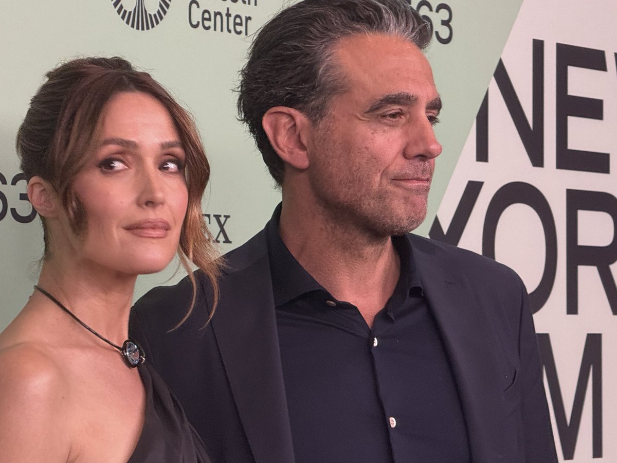 Green Room NY (@greenroomny) on Twitter photo Richard Linklater’s Blue Moon is screening tonight at <a href="/TheNYFF/">New York Film Festival</a>
On the red carpet tonight are Bobby Cannavale and Rose Byrne Richard Linklater’s Blue Moon is screening tonight at <a href="/TheNYFF/">New York Film Festival</a>
On the red carpet tonight are Bobby Cannavale and Rose Byrne