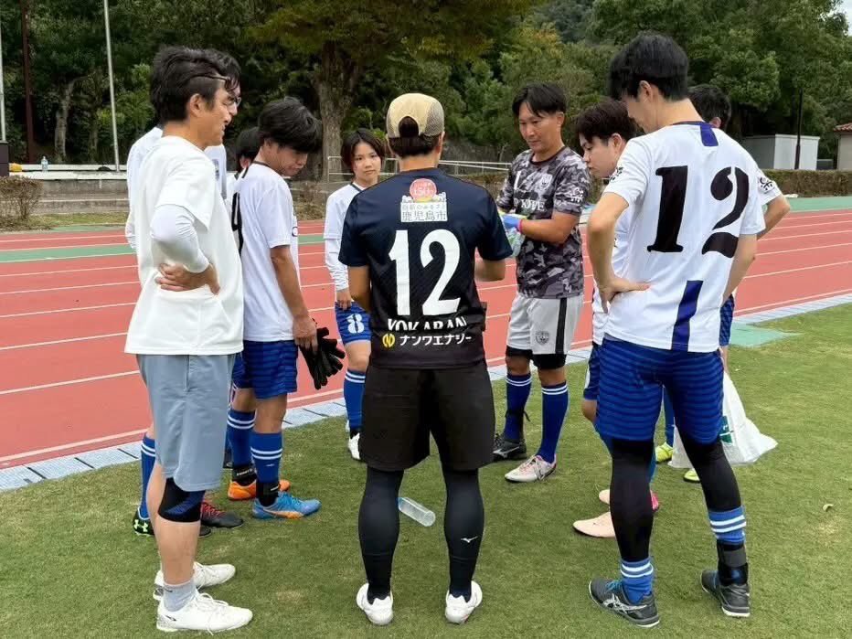 7_cpkobe's tweet photo. 選手権を前にポッカーズさんとTMをさせていただきました！
いつもお相手いただきありがとうございます。応援もありがとうございます😊
諦めず自分たちのできることをやれば結果はついてくると信じています。
今年も神戸らしく、みんなで盛り上げましょう✊️
#CPサッカー 
#脳性麻痺
#障がい者サッカー https://t.co/1DeVFqw3AO