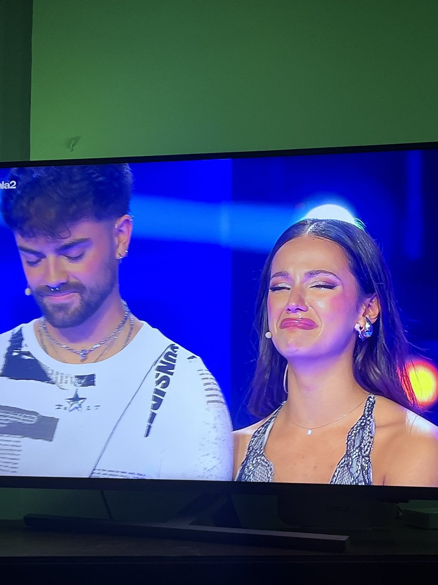 84% para claudia , el diciendo que pobre claudia porque Valladolid entera lo iba a votar 
#OTDirecto28S #OTGala2