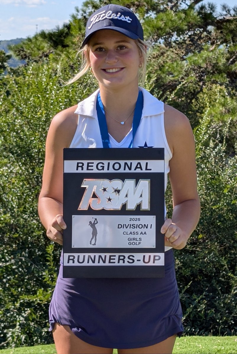 CoachNagy13's tweet photo. Congratulations Lady Admirals!!  @FarragutGolf @levelpar_ryan @haper_holmes and Sophie are STATE BOUND!! @caravaughnfhs @coachtatefhs20 https://t.co/Lmar0LGdqu