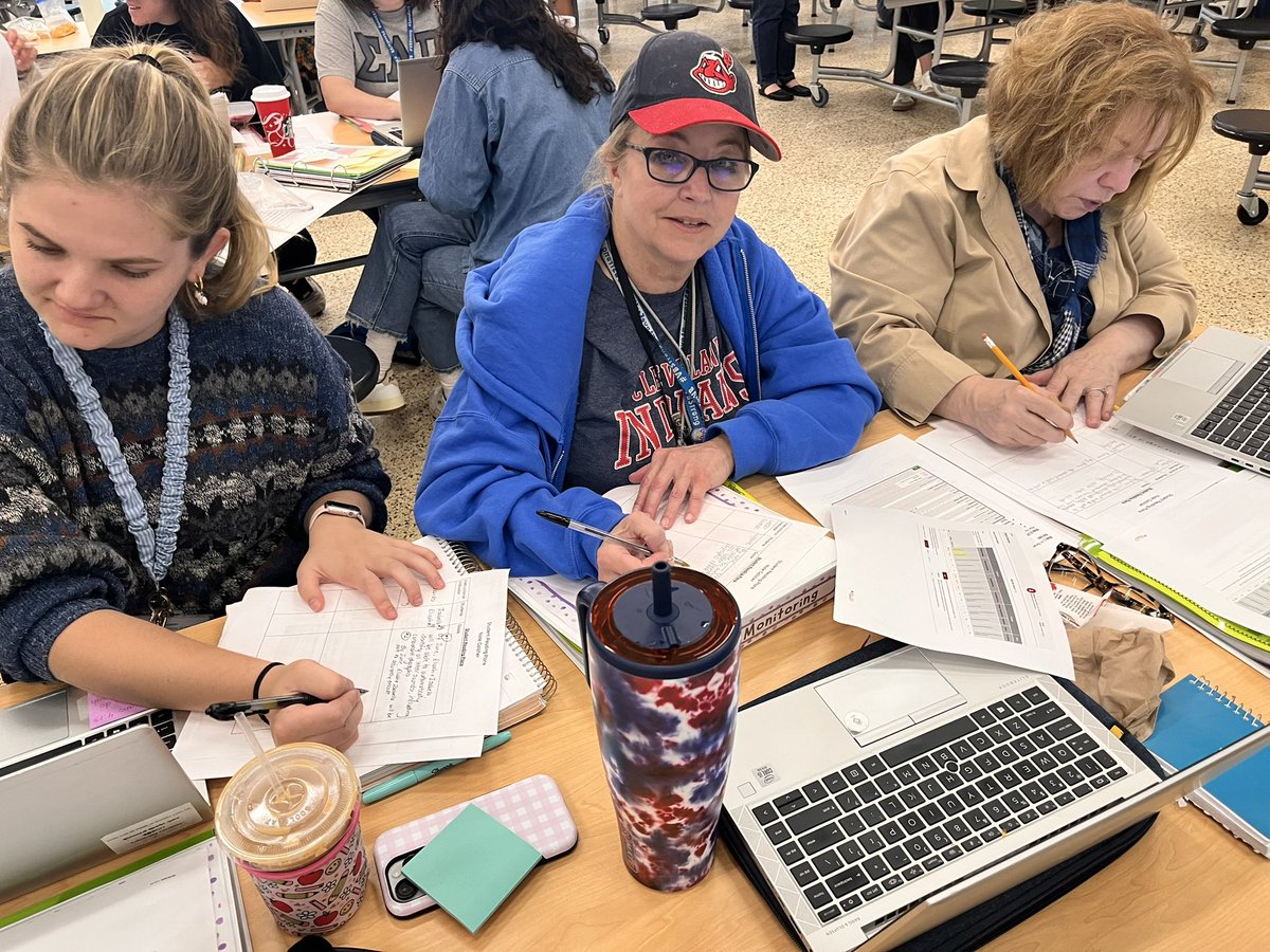 Dawn Vang (@dawn_vang7) on Twitter photo As we rolled out student reading plans today, my principal heart was so happy to hear teachers say “even if I have a moderate student, can I go ahead and intervene and be proactive?” And “I need more diagnostic data to determine the right goal.” #SRP #studentgrowth <a href="/PES_Mustangs/">Pembroke Elementary</a> As we rolled out student reading plans today, my principal heart was so happy to hear teachers say “even if I have a moderate student, can I go ahead and intervene and be proactive?” And “I need more diagnostic data to determine the right goal.” #SRP #studentgrowth <a href="/PES_Mustangs/">Pembroke Elementary</a>