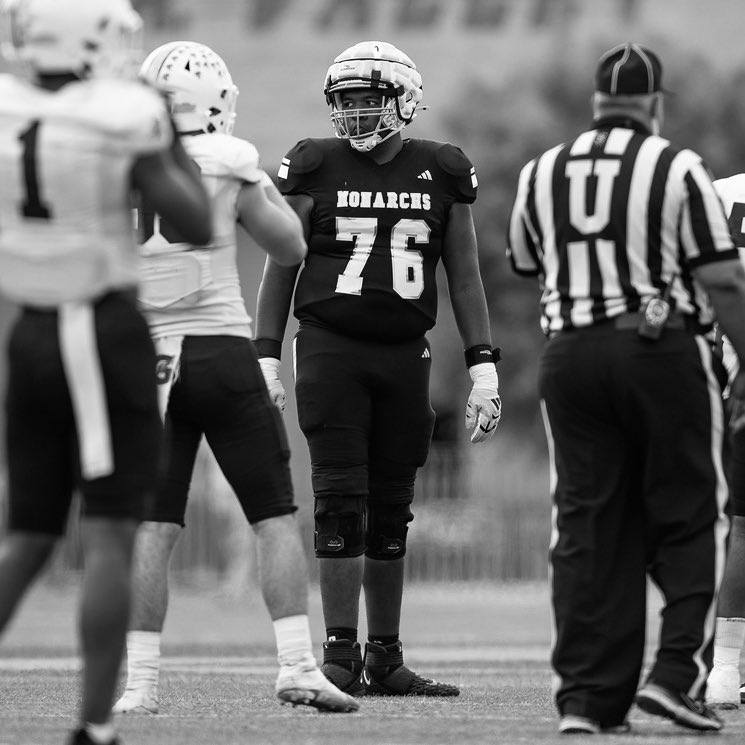 True Freshman 6’9 330lb OT Midseason 5 Game Highlights. 
#JUCOPRODUCT #TrustTheProcess 
<a href="/LAVCFootball/">LA Valley Football</a> <a href="/EvanYabu/">Evan Yabu</a> <a href="/Coach_JRowe/">Jonathon Rowe</a> <a href="/EvanNelson05/">Evan Nelson</a> <a href="/coachnickwalker/">Nicholas Walker</a> <a href="/JucoFrenzy/">JUCO Football Frenzy</a> <a href="/LoganTillman/">Logan Tuley-Tillman</a> <a href="/coach_aguirre__/">Mike Aguirre</a> 
<a href="/CoachTowns_LAVC/">Lester Towns</a> 

hudl.com/v/2Sqyqe
