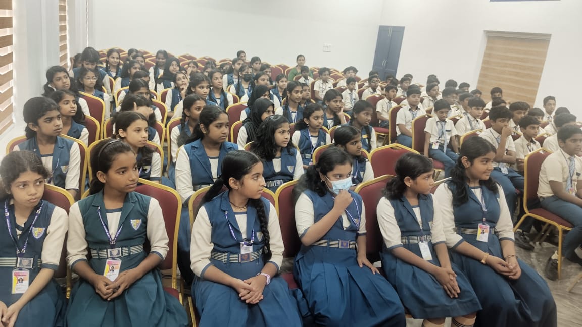 As a part of the observance of World Alzheimer's Month (WAM) - September 2025, Mr Suresh Kumar, from ARDSI conducted a Dementia awareness program in Thrissur District on 29 September 2025. Theme : #AskAboutDementia #AskAboutAlzheimers.  150 students participated.