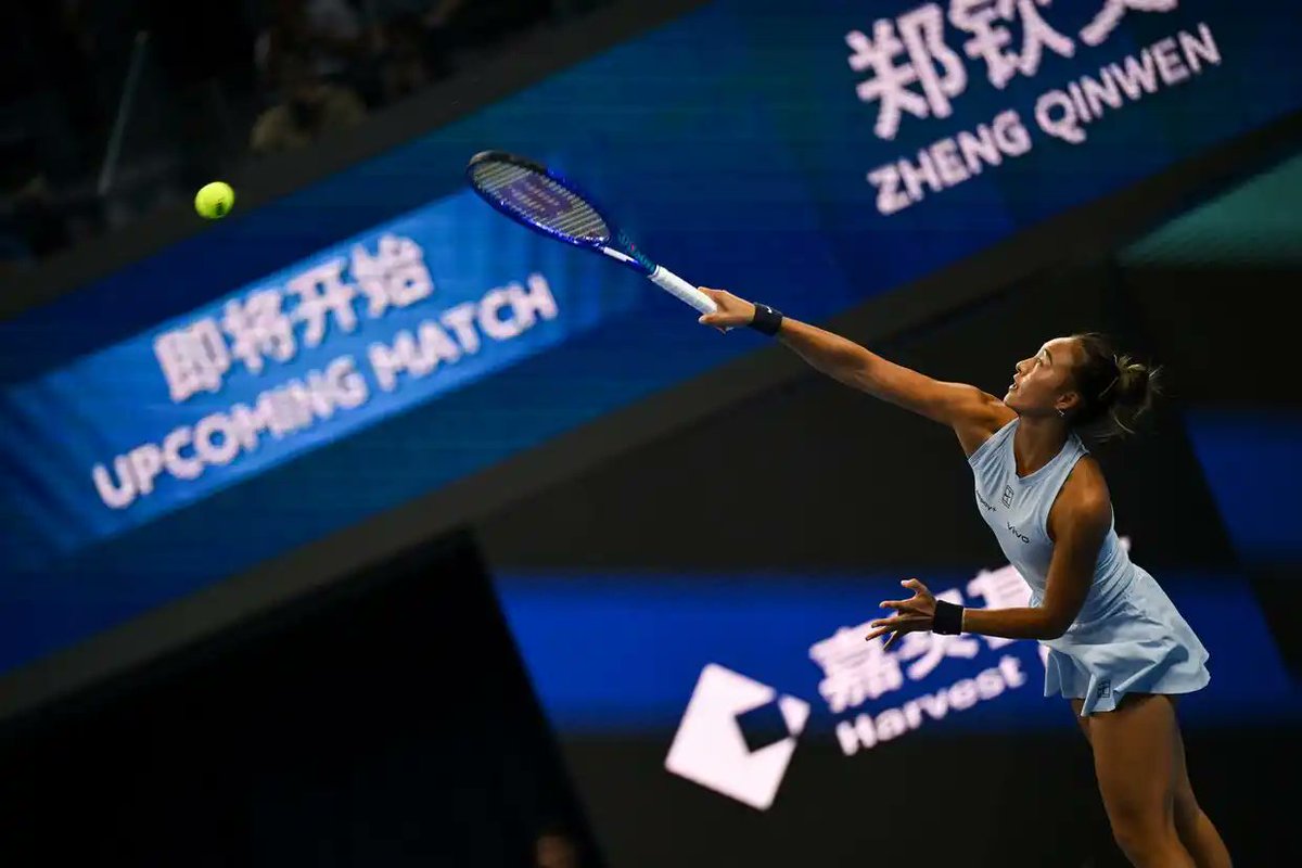 Chinese tennis star Zheng Qinwen retired from her third-round match against Czech player Linda Noskova at the #ChinaOpen yesterday while trailing 6-4, 3-6, 3-0. It was her first tournament after undergoing right elbow surgery that sidelined her for over two months, including