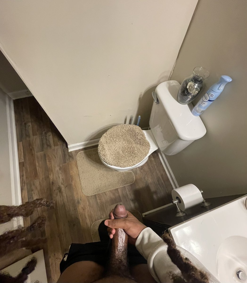 fuckthisapp77's tweet photo. Is my dick big????let me know https://t.co/c1vYSi6vi0