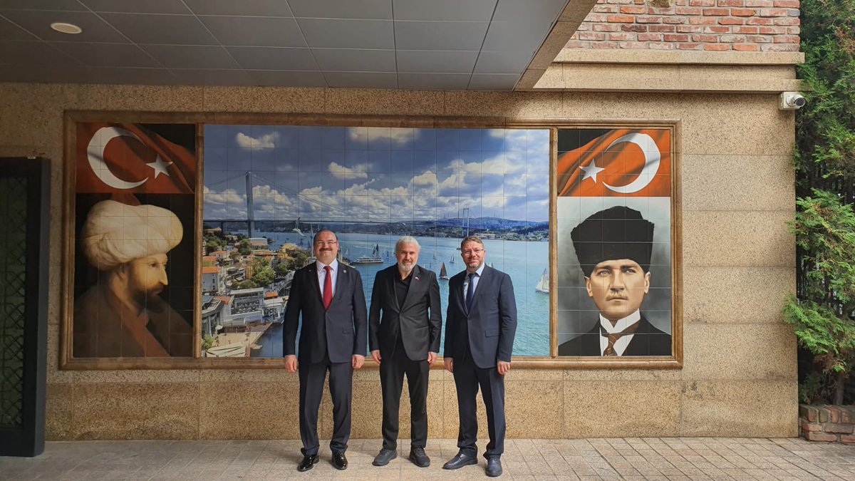 EgitimSeul's tweet image. Eğitim Müşavirimiz, Atatürk Üniversitesi Rektörü Sayın Prof. Dr. Ahmet Hacımüftüoğlu’nu Müşavirliğimizde ağırladı.
Türkiye -Kore arasındaki akademik iş birlikleri ve eğitim alanındaki güncel gelişmeler üzerine verimli bir görüşme gerçekleştirildi.

@tcmeb 
@mebyyegm 
@mebabdigm