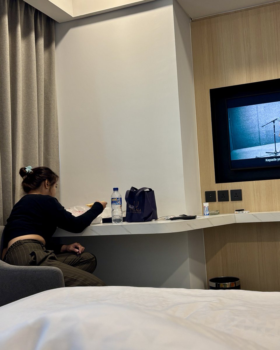 ancientgambit's tweet image. With love                         and                            A view