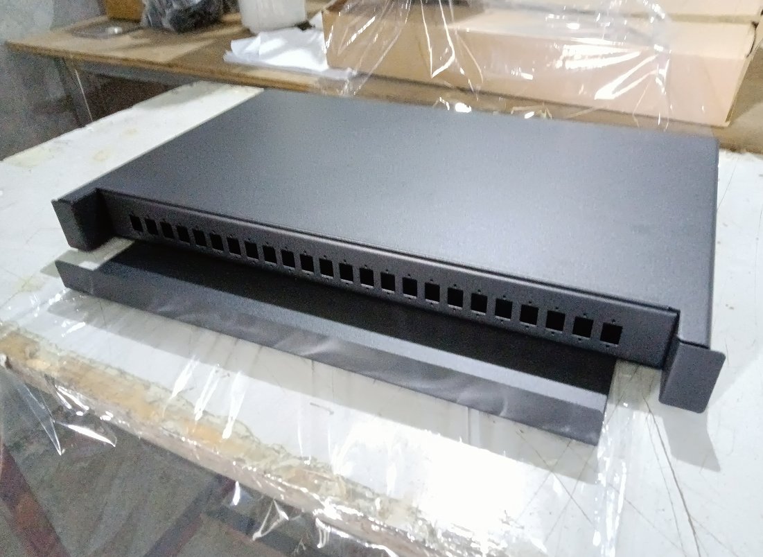 huang21435's tweet image. Slidable Rack mount Fiber Optic Patch Panel ODF-RS24-B
#fiberoptic #patchpanel #ODF #ISP #Telecom