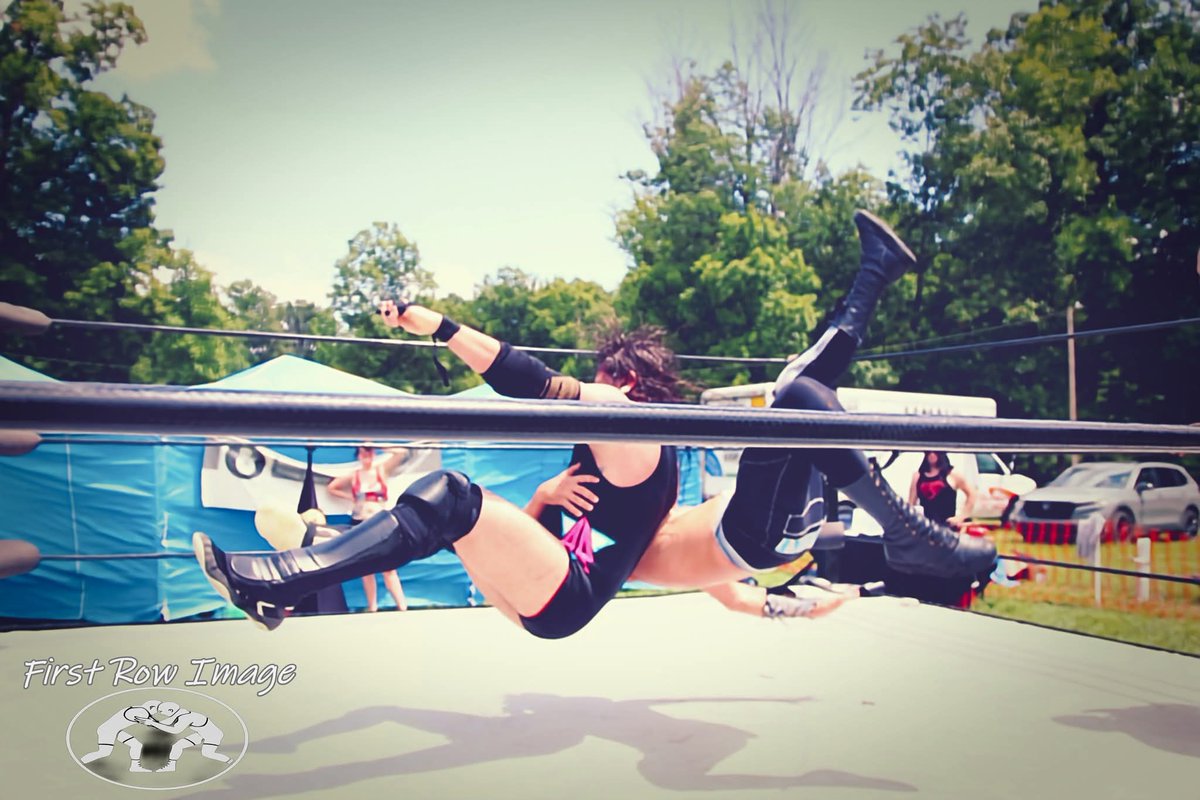 Handing out Air raid crashes all day!
#tellyourfriendsaboutme #tellyourfriendsabouttheestablishment #tagteam #wrestler #wwe #aew #njwp #tna #impact #roh #wrestling #fyp #linkinbio  #Midwest #party #indie #usa #photooftheday #ootd