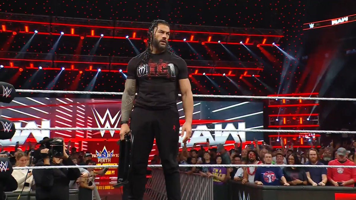 RomanR4Ever's tweet image. He runs it all☝🏽
#RomanReigns #WWERaw