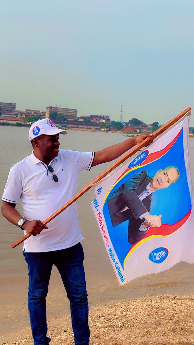 Avec <a href="/moise_katumbi/">Moise Katumbi</a> un autre #RDC est possible . <a href="/Ensemble_MK/">Ensemble pour la République</a> <a href="/bolengetenge/">Dieudonné Bolengetenge</a> <a href="/PrMatofali/">Promesse Matofali Yonama</a> <a href="/SalomonKalonda/">Salomon SK Della</a> <a href="/OlivierKamitatu/">Olivier Kamitatu Etsu</a> <a href="/nononlandu/">Nono N'Landu</a>