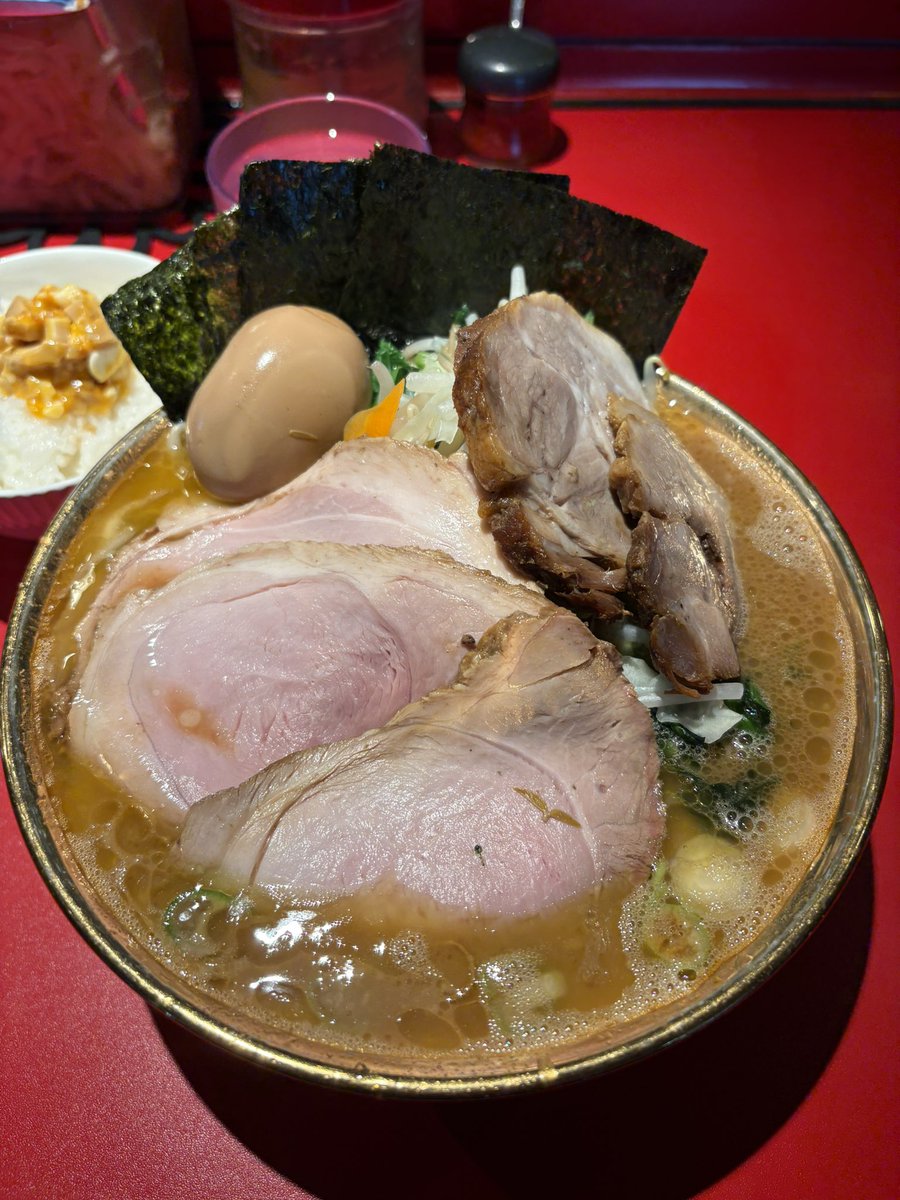 ラーメン好き 当店自慢のド乳化濃厚豚骨ラーメン つづきに来たら、まずはこれ