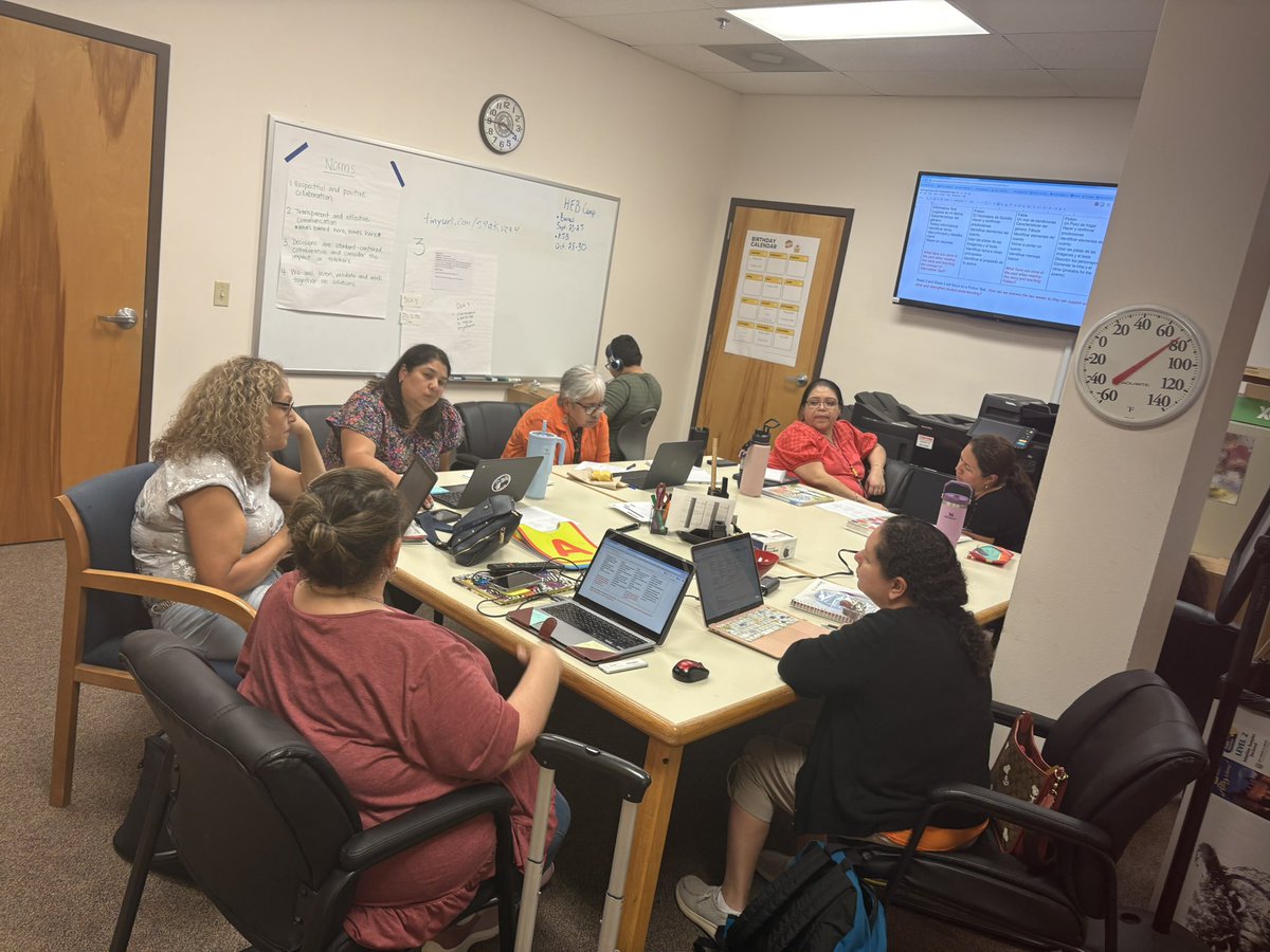 Seguin ISD Multilingual tweet media