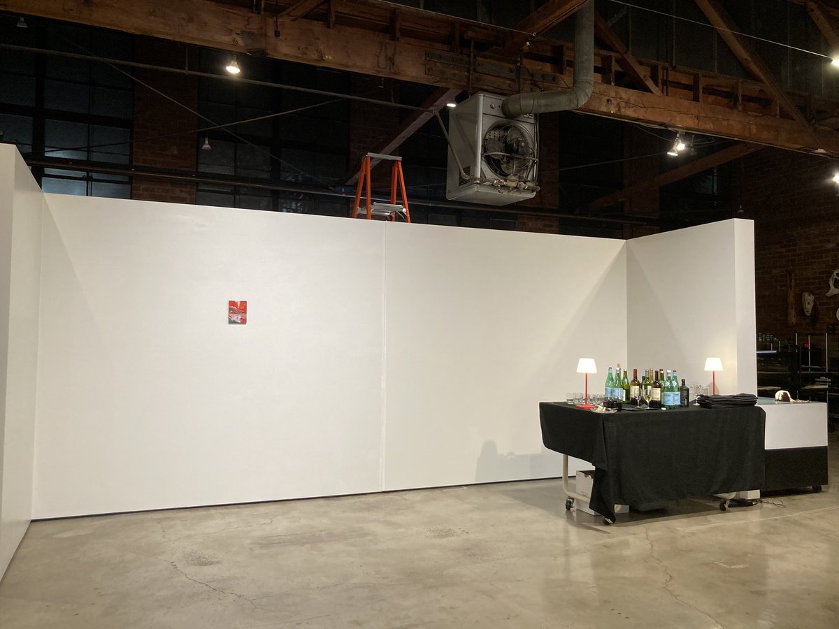 久々海外展でした✈️海外展特有のopening英語挨拶やワーとなる会場も終わってからのご馳走partyも久々🍽️Facebookも久々。青島来なかったの？活動再開するなら来れば良かったのに，台湾レジデンス行く？推薦出すよと連絡頂いてるけど悩む。相変わらず自分が，というより娘の事と頂いてるけどお話で精一杯