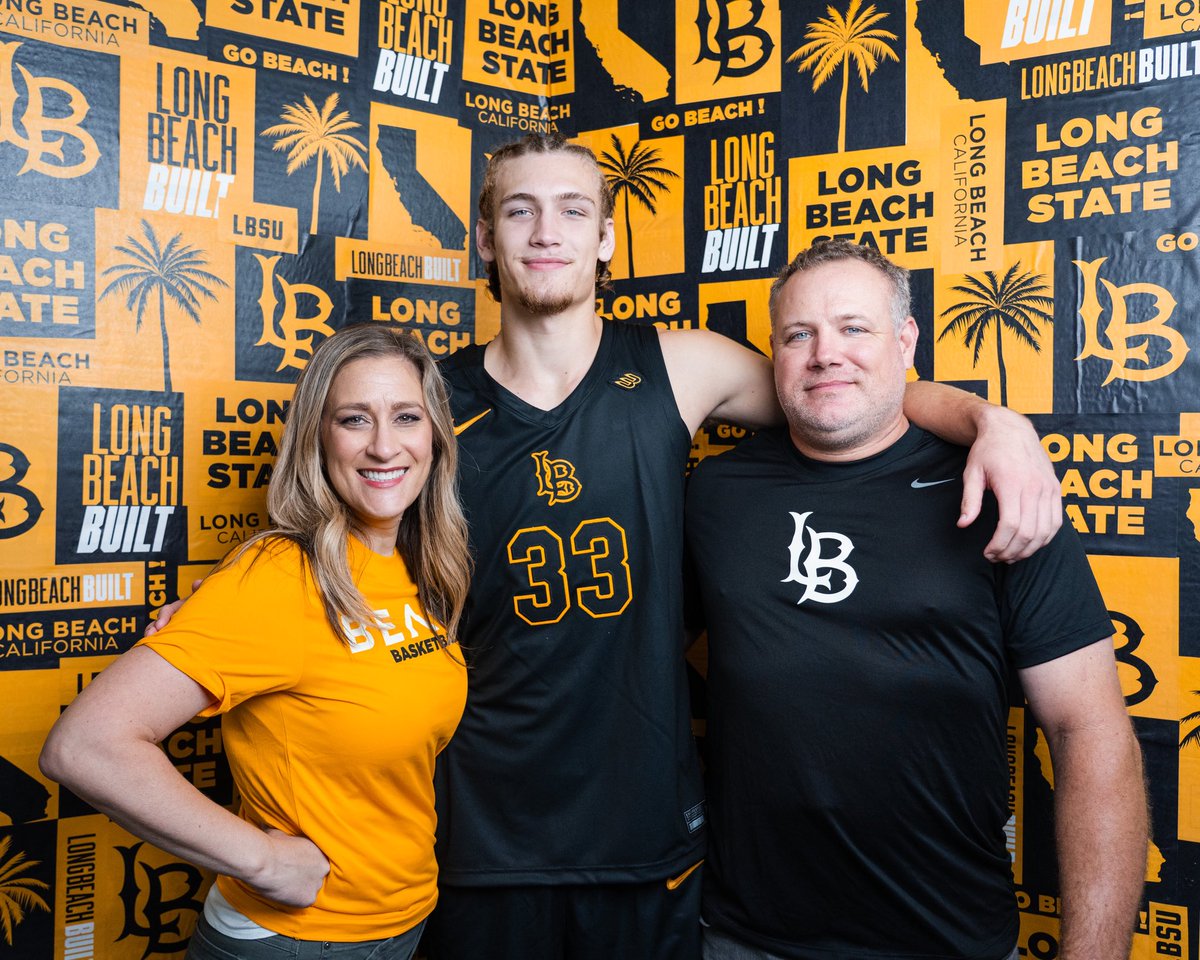 Maximus VanLaningham (@bigmax_2026) on Twitter photo Thank you to coach <a href="/ackercr/">Chris Acker</a>, <a href="/Coach_ASantos/">Anthony Santos</a> and the entire coaching staff for hosting me on a visit. #GoBeach Thank you to coach <a href="/ackercr/">Chris Acker</a>, <a href="/Coach_ASantos/">Anthony Santos</a> and the entire coaching staff for hosting me on a visit. #GoBeach