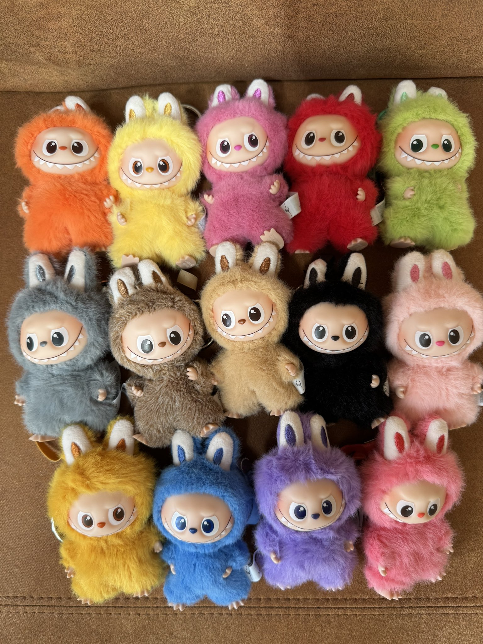 イニシャルラブブ POP MART】29日発売のラブブ新作可愛すぎ！自分の名前そろえたい