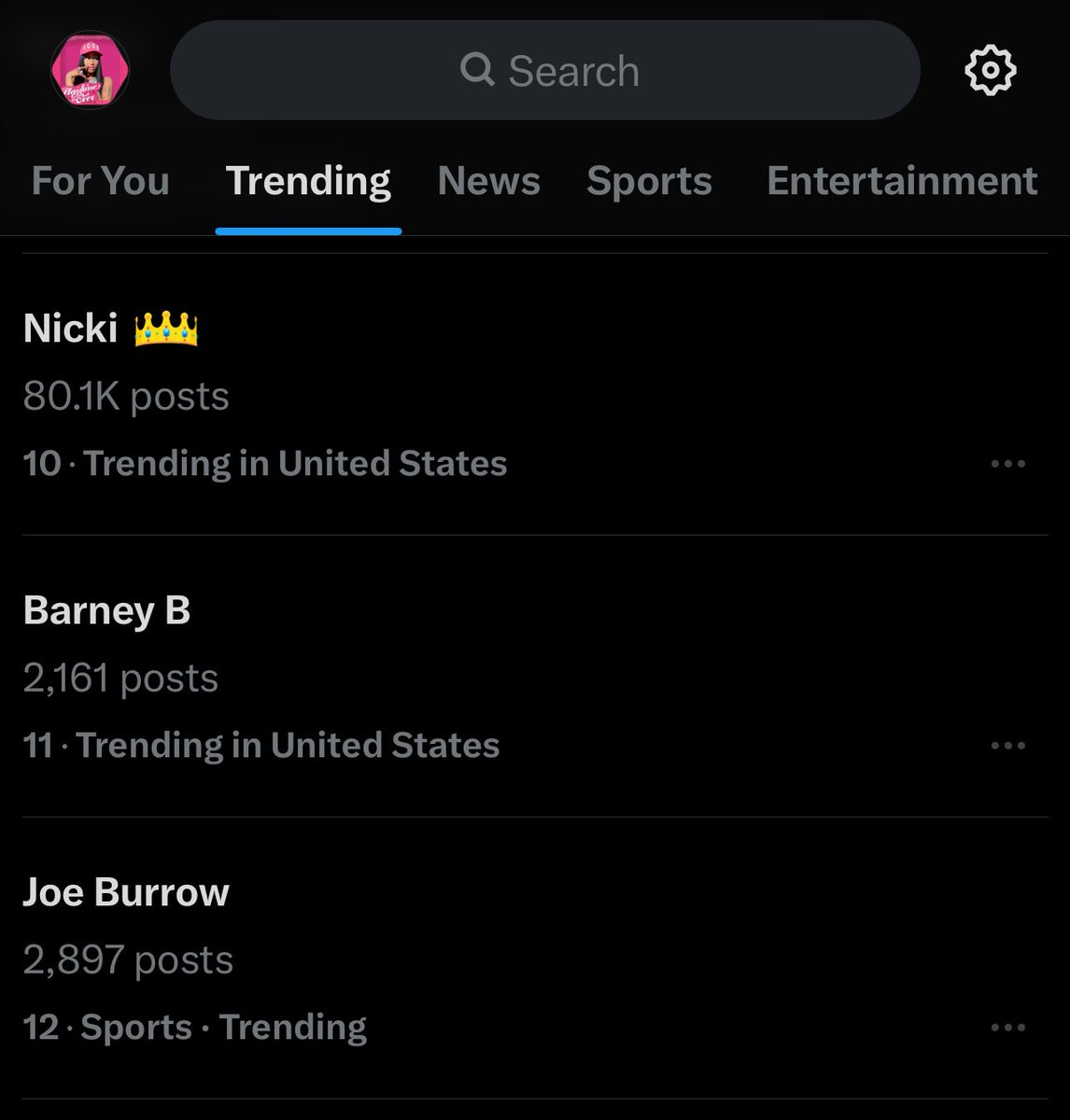 seasonmaraj's tweet image. “Nicki” is now trending at number #10 in the United States 🇺🇸 | @NICKIMINAJ