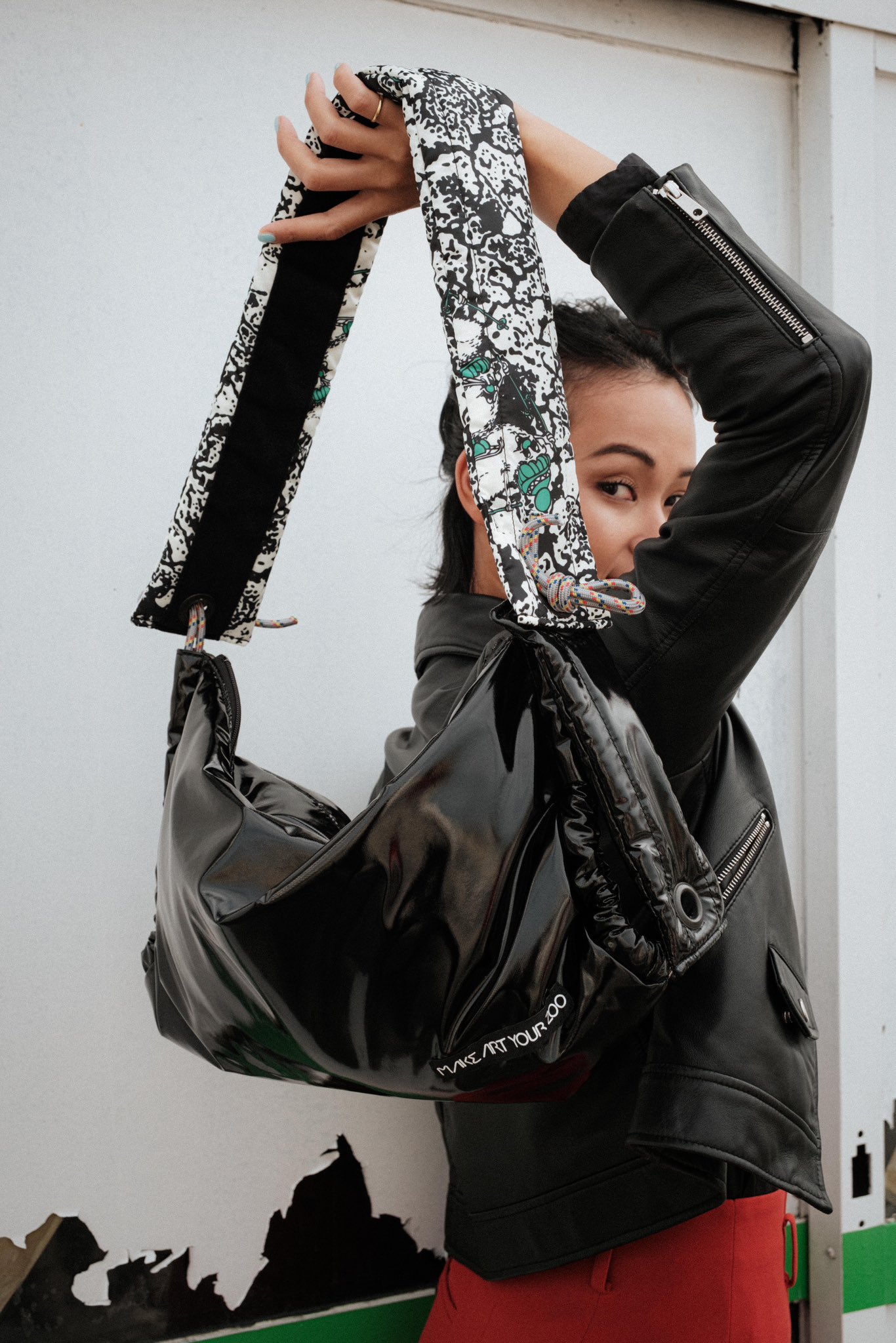 make art your zoo タスキファスバッグLサイズ　ホッピングL TASUKI FUSS BAG SLICK (L) – MAKE ART YOUR ZOO