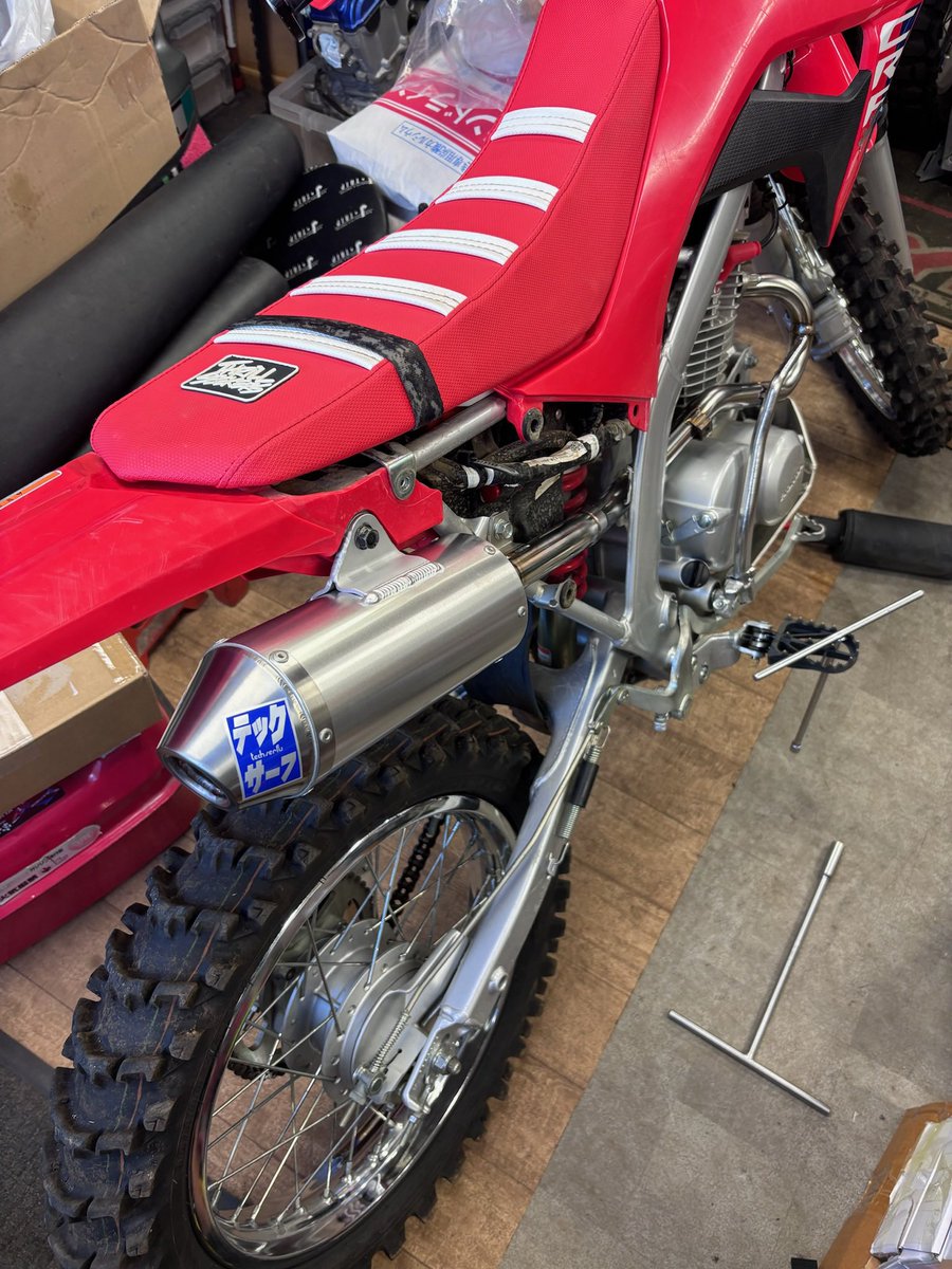 Ridge_Cycle's tweet photo. テックサーフさんのフルエキ装着 &amp; マップ書き換え完了😎

テックサーフは作り込みの精度がめちゃくちゃ高いんです。

走りがさらに楽しくなりますよー🏍💨 https://t.co/E1LLvVFUUP