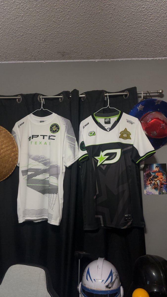 MrTriX206's tweet photo. Let’s go back2back @OpTicTexas https://t.co/q9sjlxuf7z
