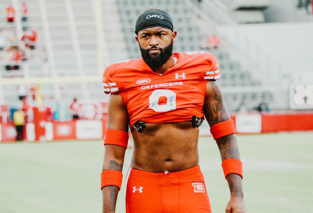 The DC Defenders have re-signed LB Brian Abraham, per source. 

<a href="/BryTime15/">Brian Abraham ♨️</a> had 6 tackles this #UFL season - all of which counted as Defensive Stops, via PFF.

<a href="/UFLDefenders/">DC Defenders</a> also re-signed S Deontay Anderson (per <a href="/uflanalyst/">UFL Analyst - Michael Del Negro</a>), a vet who played a lot of valuable minutes for DC.