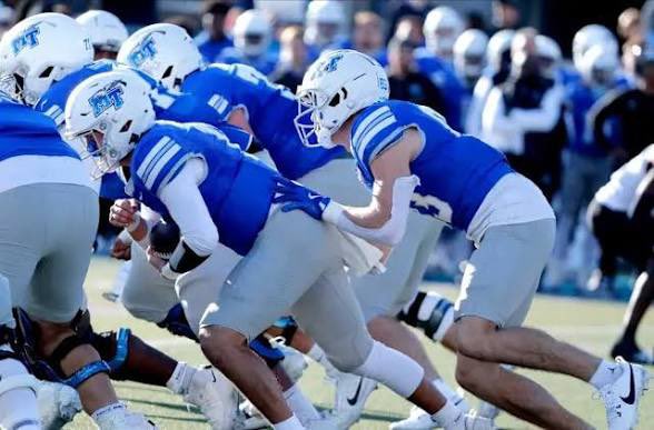 JJ_wilson06's tweet image. Blessed to receive my 10th offer from Middle Tennessee state!! 💙🤍 #AGTG #JUCOPRODUCT @JUCOFFrenzy @JuCoFootballACE @bigk73
