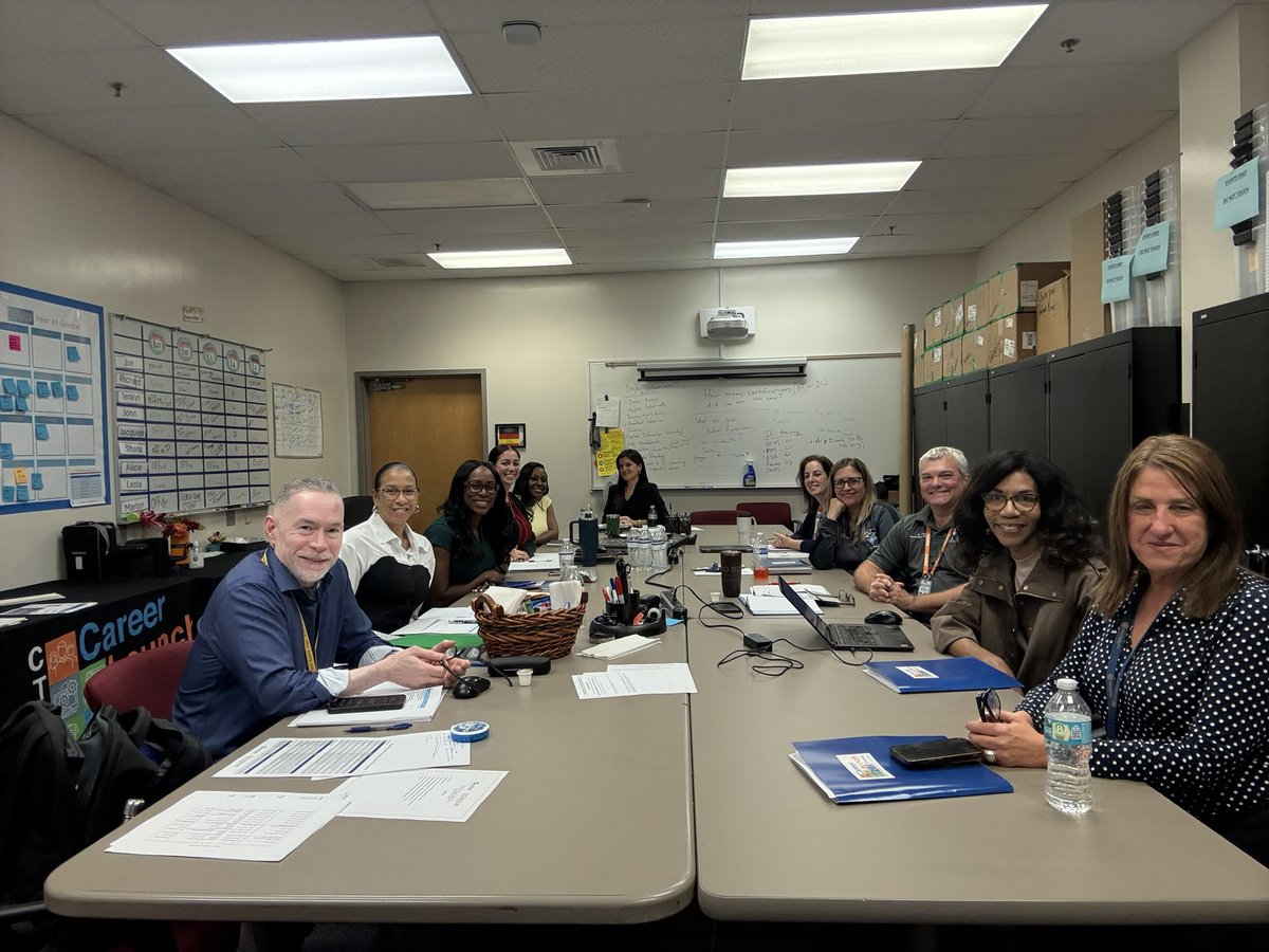 BrowardCTE's tweet image. The CTACE Department is proud to have partnered with Magnet &amp;amp; Innovative Programs for a successful joint meeting today! 🚀 Together, we’re expanding opportunities and preparing students for college, career, and beyond. 🌟 @InnovateBroward 

#BrowardCTACE #MagnetPrograms