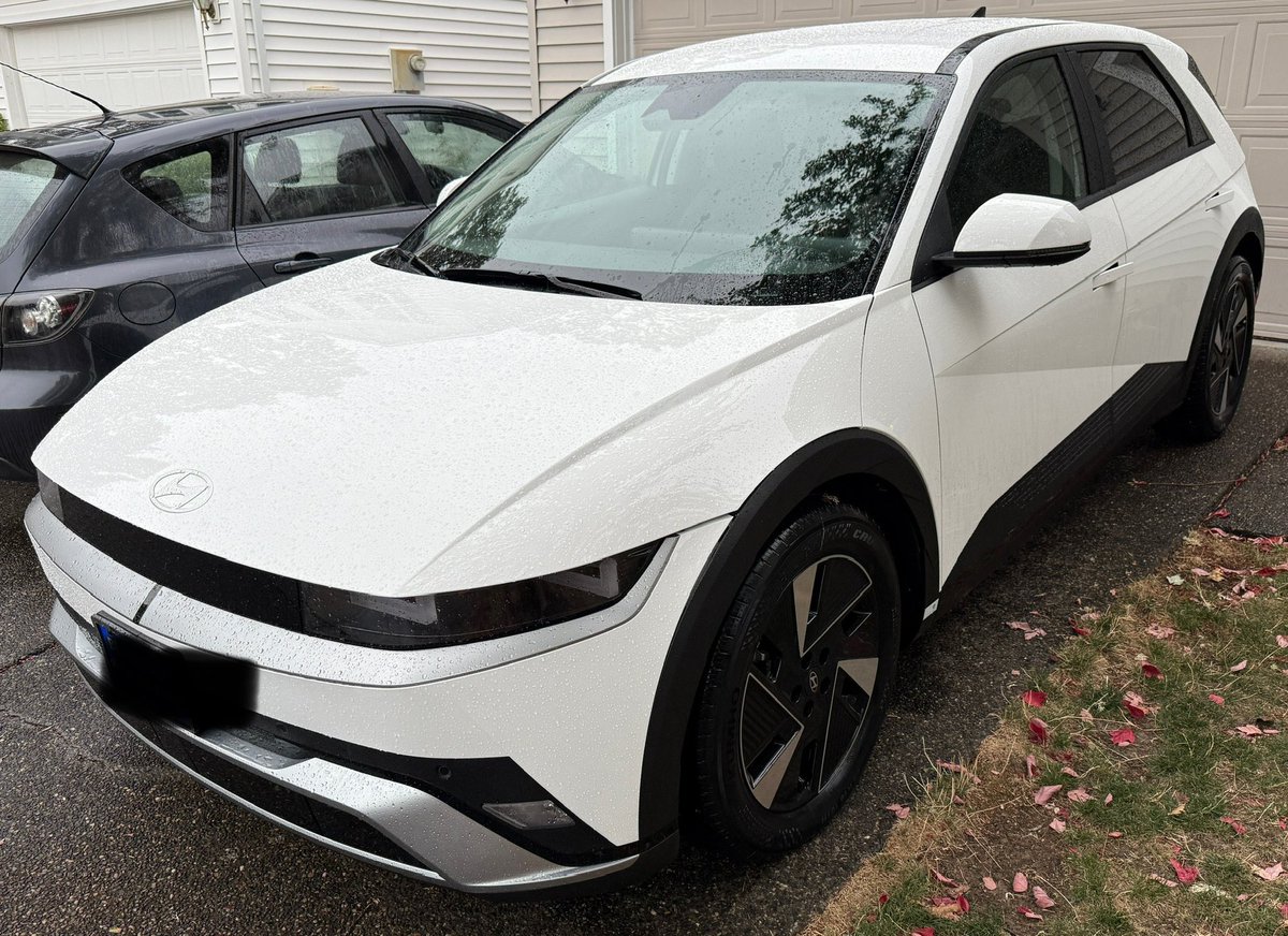 JSniperton tweet media