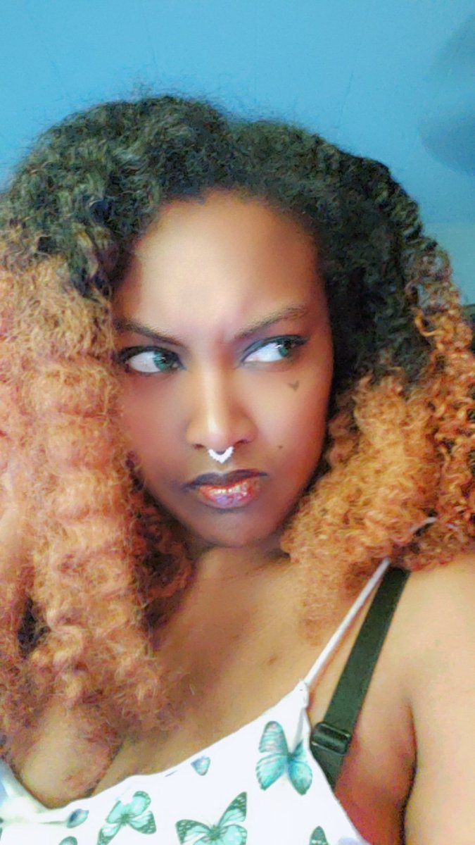 Wild Curls tweet media