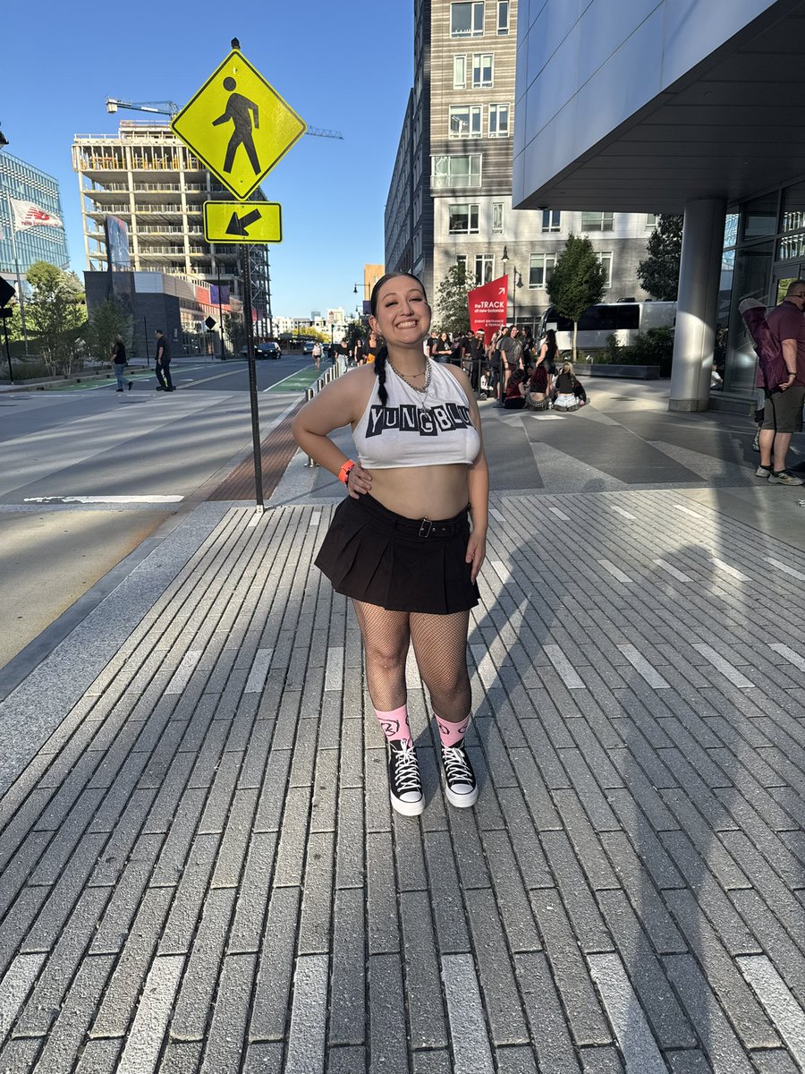 bluddymgc's tweet photo. °˖✧✿✧˖°welcome to my account°˖✧✿✧˖°

♡about me♡
✰ she/her, 22, bi
✰ connecticut 
✰ free palestine!!! 

♡stan list♡
✰yungblud 
✰bring me the horizon
✰pierce the veil 
✰ice nine kills
✰5sos + solos
✰sleeping with sirens + more https://t.co/ZAEux3HjYr