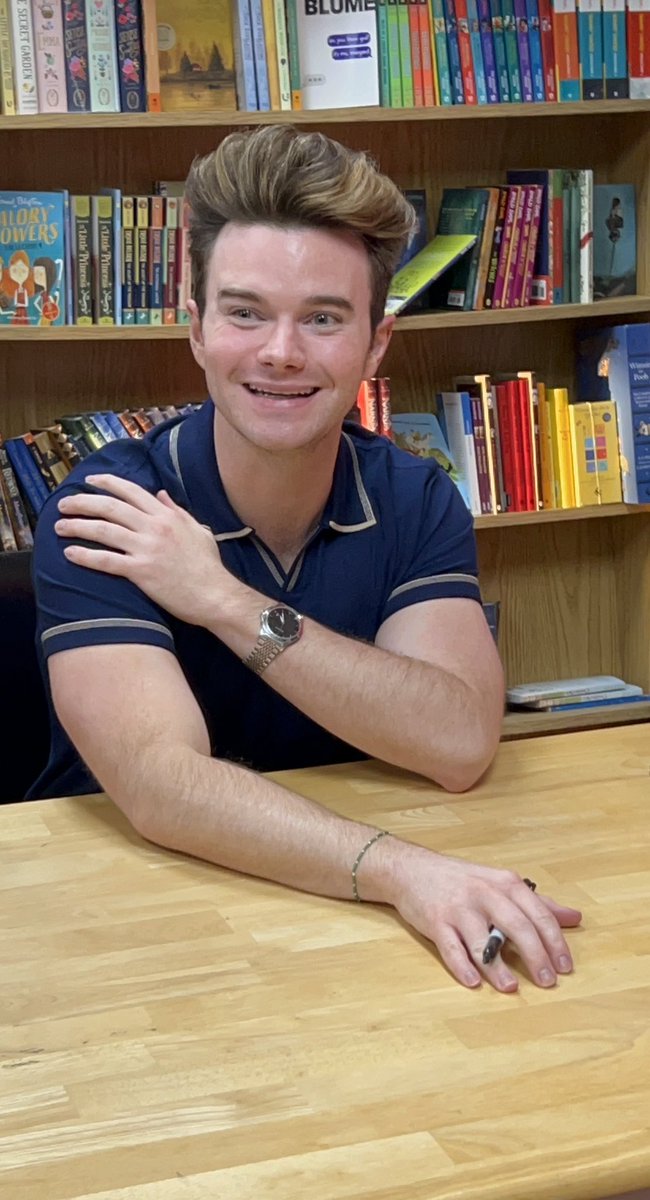 ColferEffect's tweet photo. @chriscolfer ! First &amp; foremost cos it would be a dream come true for him &amp; he deserves that moment! Also cos he is 1 of the nicest people I've ever had the privilege of meeting &amp; he has the intelligence, kindness, &amp; wit &amp; charm to win them over within minutes of meeting them. https://t.co/aNOGcfMYYs