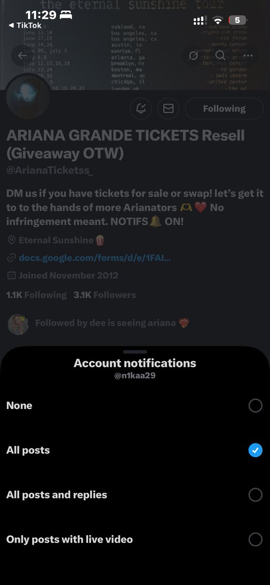 n1kaa29's tweet photo. @ArianaTicketss_ ive been a fan since 2013 i need these tickets i couldnt get them😭😭😭 https://t.co/Jx5QXOGbsd