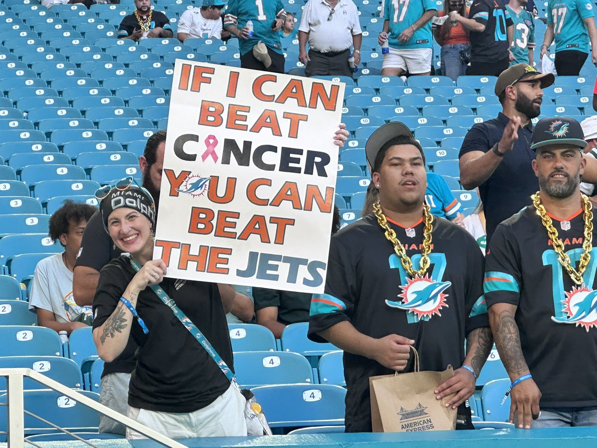 KacyHintz's tweet photo. From one hard-fought battle to the next! #MNF #Dolphins https://t.co/ckEZiVaLFV