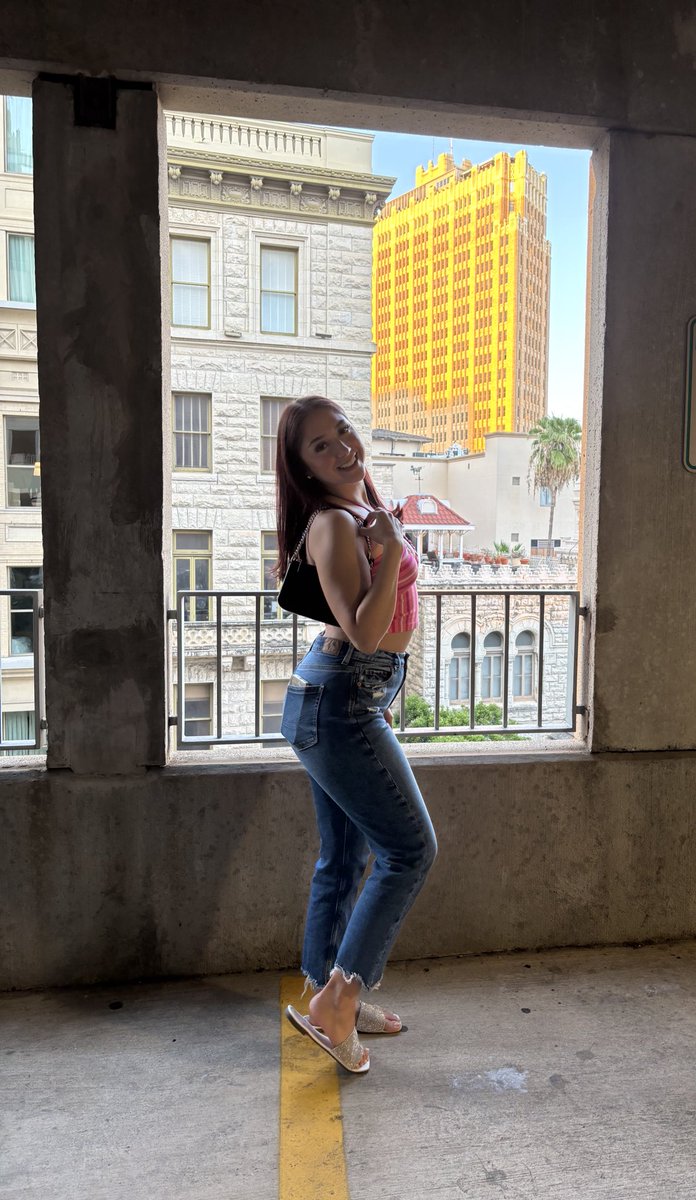 adreeb29's tweet photo. me, again! 🌶️🪷✨👋💕🌆🩷 https://t.co/r5uIBt72hv
