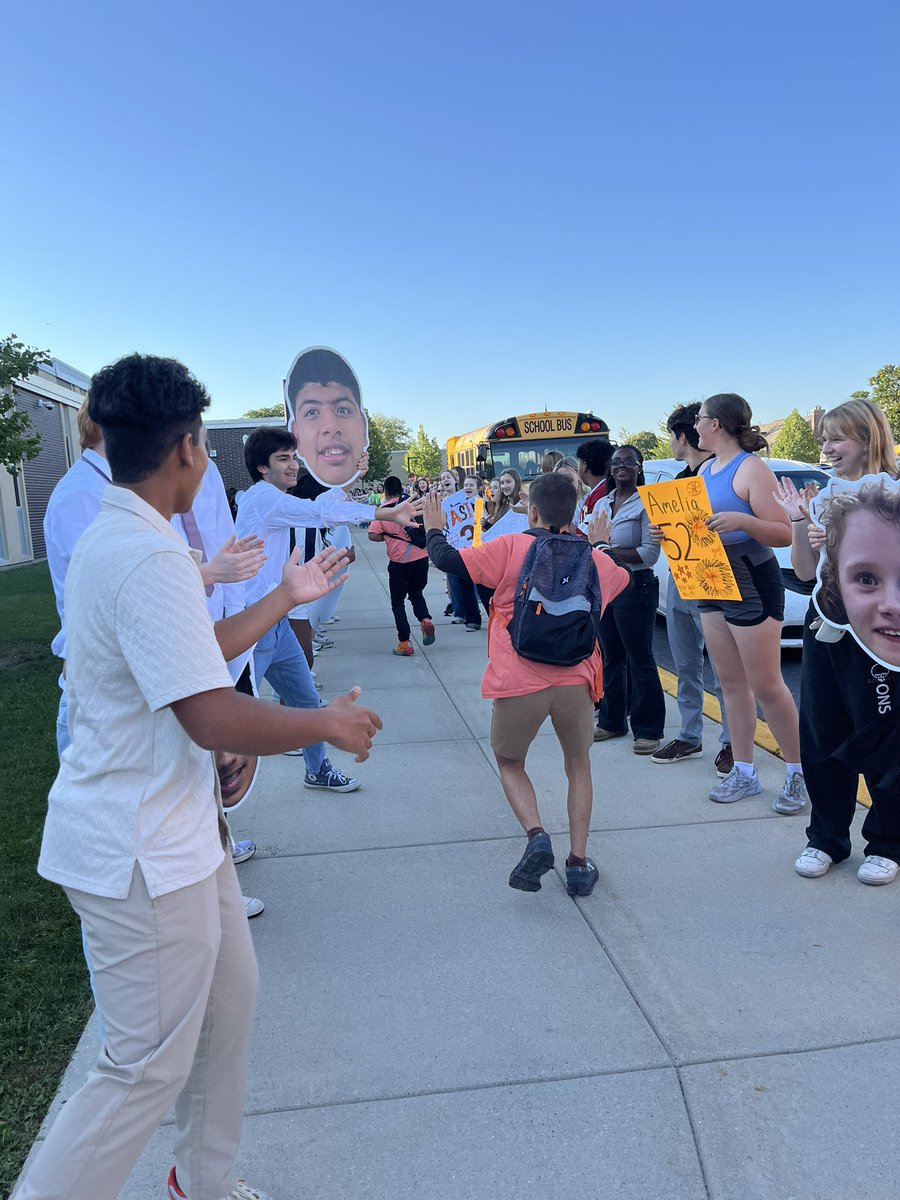 Megan Brownley tweet media