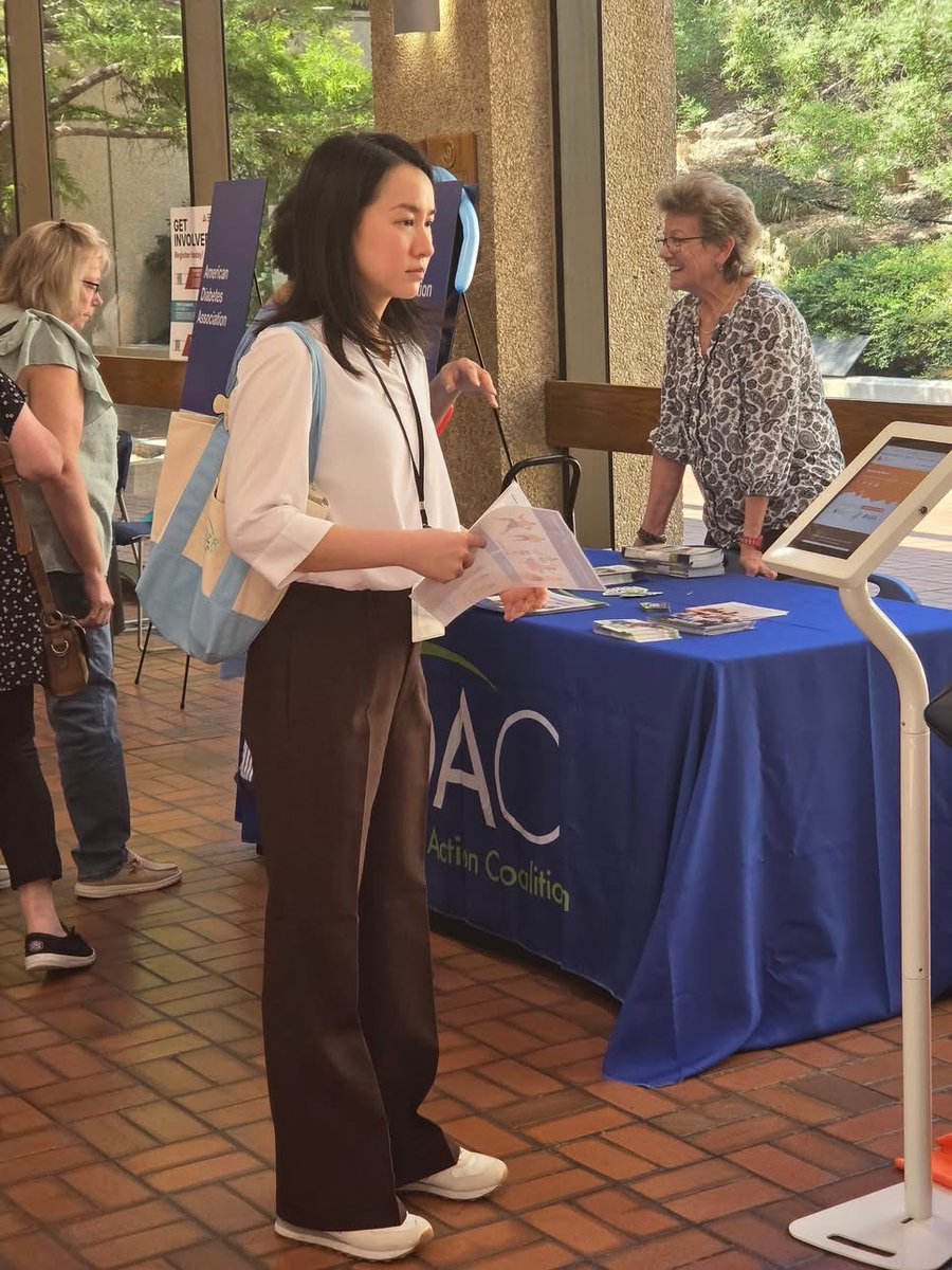 ObesityAction's tweet photo. Past and current Board Members, Tammy Beaumont and Kesha Calicutt, proudly represented OAC this past weekend at Weight Wellness Day in Dallas, Texas. Thank you for bringing the OAC to your hometown! #OACAction https://t.co/EsOKq97bvO