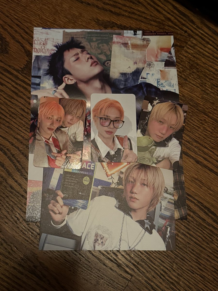 THE0EUN's tweet photo. MY SIGNED ALBUMS ARE HEREEEE 🥹🥹😩😩 https://t.co/xGNJxIii8m