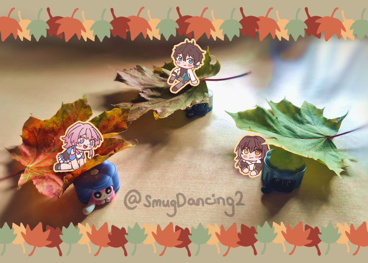 SmugDancing2's tweet photo. Hier sind Chibi Dan Heng, March und Stelle mit ihren Kuchen, welche sich unter Ahornblättern verstecken 🥹

#HSRHerbst https://t.co/r0K6X1AWUj