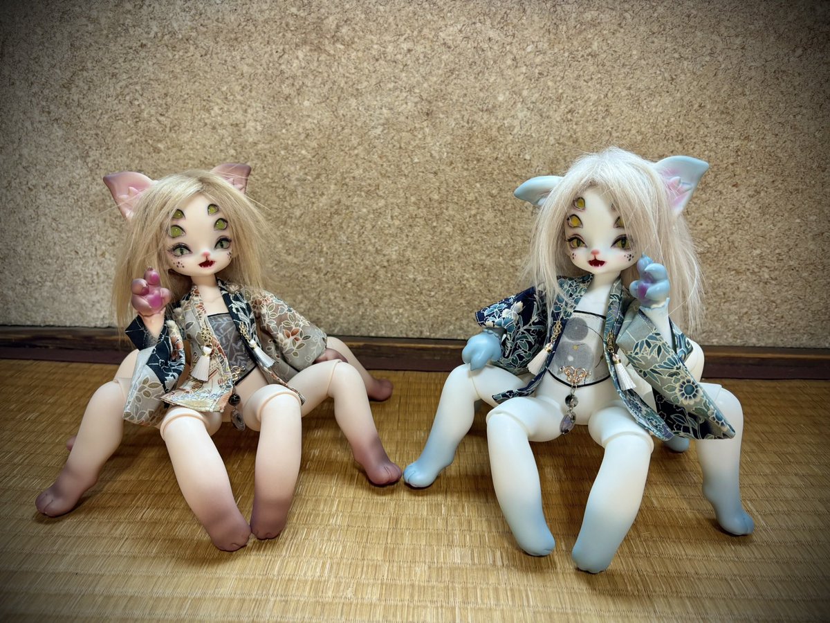 おはようございます☀
＃coralreef 蜘蛛猫ちゃんペア
耳用の磁石が頭部になくってマステ貼り。

顔だけデフォルトメイクにして、
耳とボディメイクは<a href="/lovely_2music/">こたつ猫@メイクはXかIGのDMへ</a> 様
服とアイは私
このサイズの猫目が見つからず、レジンアイ初挑戦…2度とやらぬ…
＃spidercat