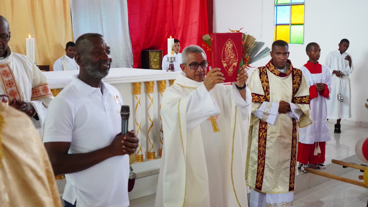 JamesMosqueraT's tweet image. En las fiestas patronales de San Miguel Arcángel reafirmamos nuestra fe y el compromiso de cuidar lo más sagrado: la Vida, La Paz y el Territorio. 🧡🐟

#Bocachico 
#curuldepaz