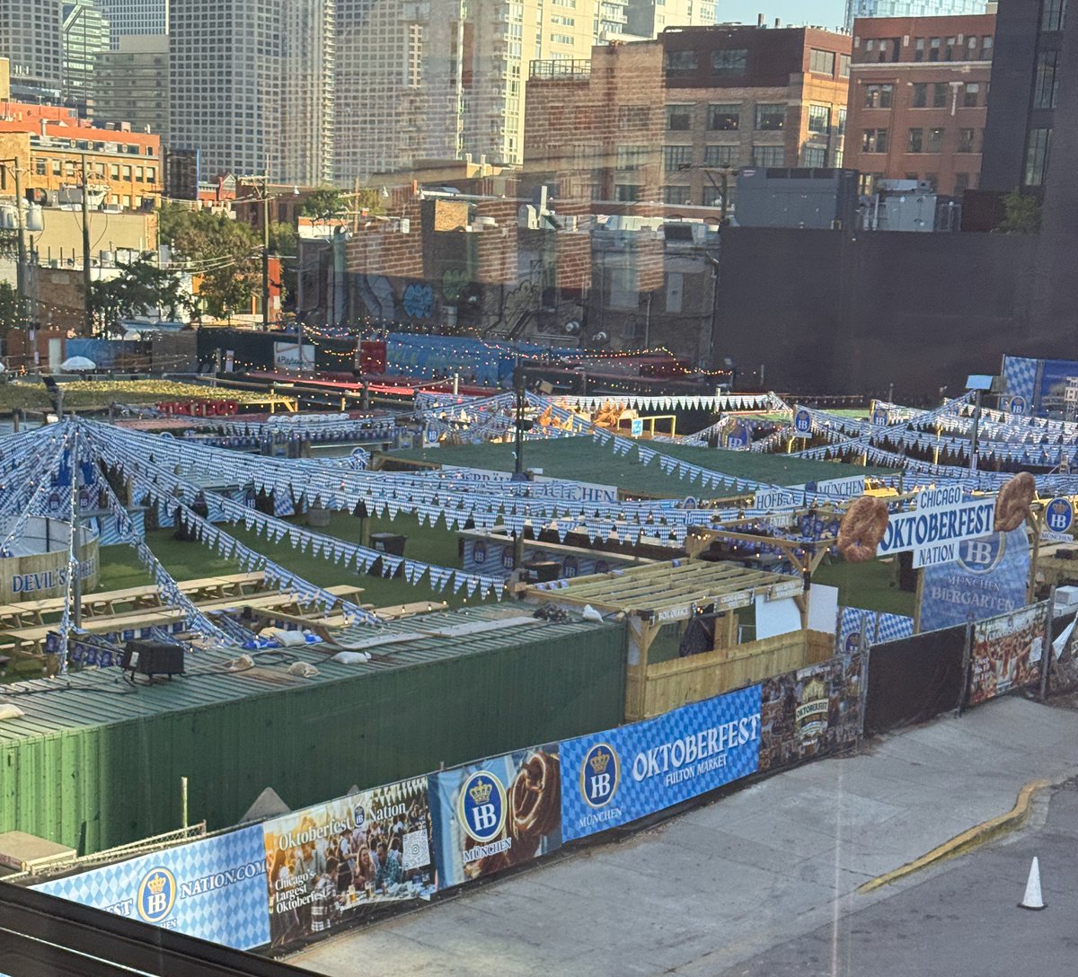 Lynn Becker tweet media