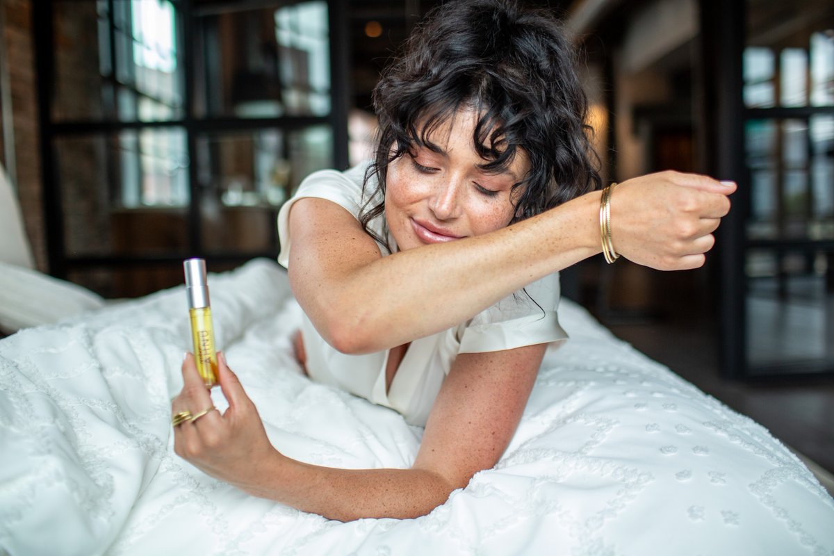 “This oil is everything. It’s soft, warm, and melts right into my skin like it was made for me. It doesn’t smell like perfume - it smells like me, but better.”
-Amaya