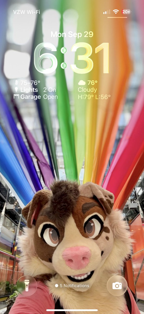 Show me your furry wallpaper &gt;:3
