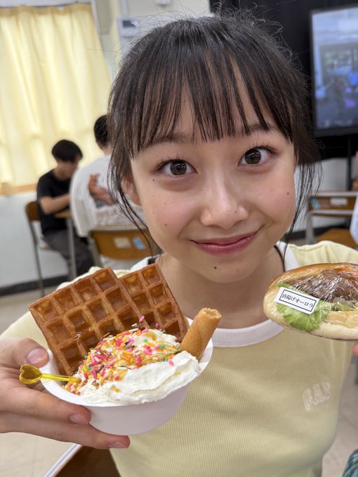 NananeのTwitter画像19