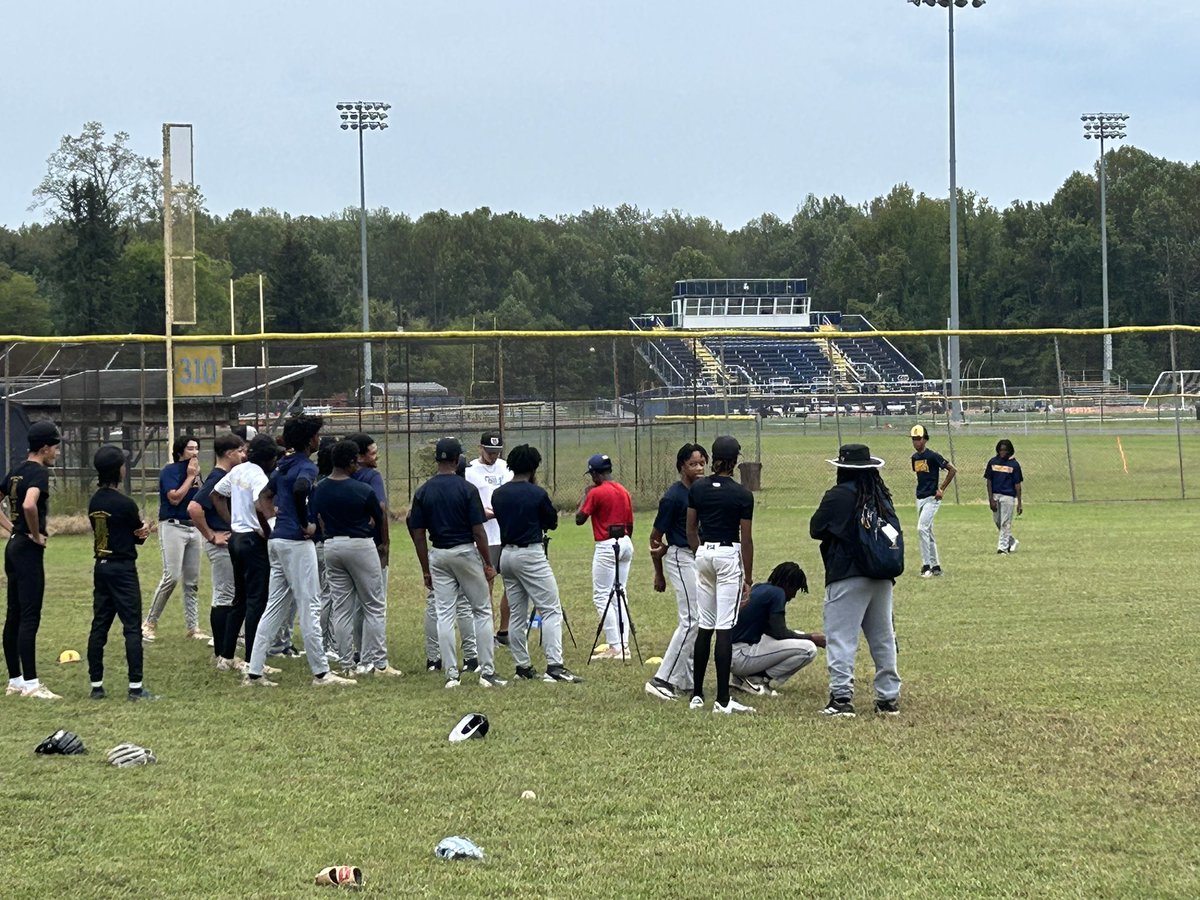 Coach Aaron Graves, Sr. tweet media