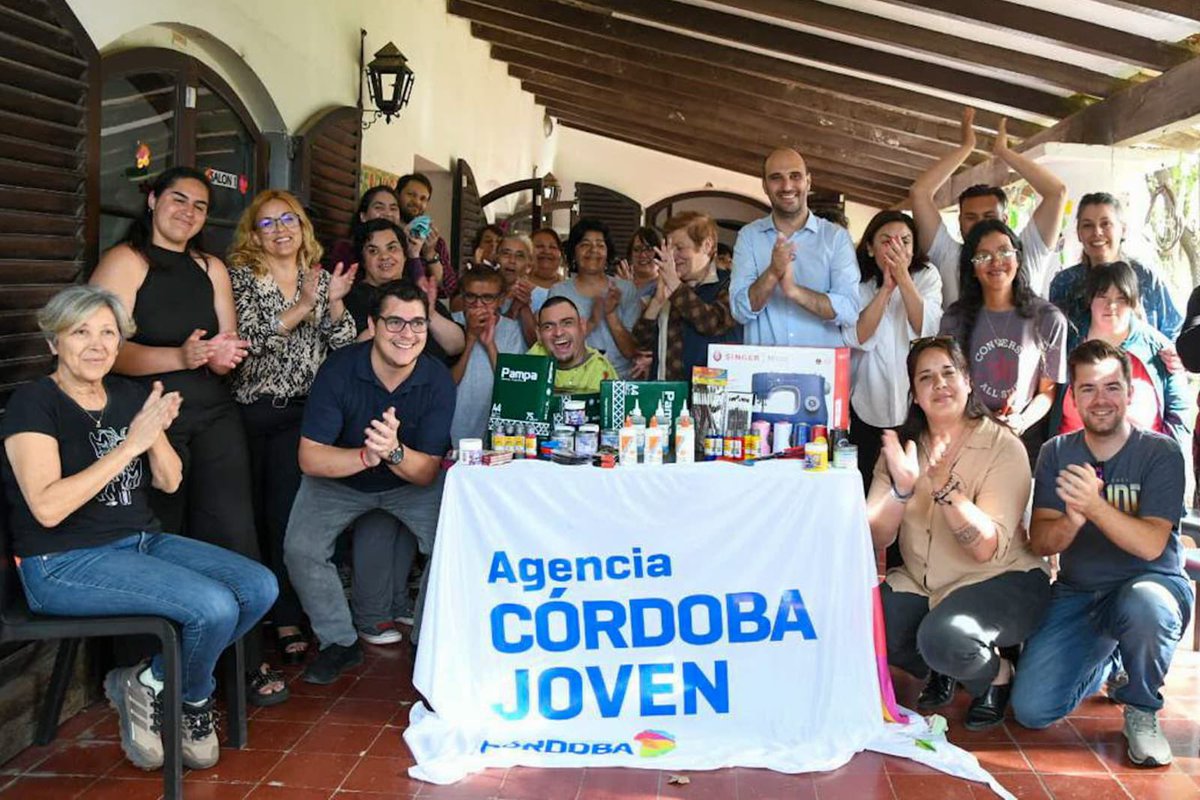 JoseIScotto's tweet photo. En #VillaAllende, junto al vocal @JuanAmus tuvimos la alegría de acompañar al CEPAD Centro de Día con el #ProgramaMANOS, apoyando el proyecto “Manos Mágicas”.
Poder entregar los materiales y herramientas que permitirán a personas con discapacidad desarrollar sus talleres me llena de satisfacción. Cada participante podrá crear piezas únicas, trabajar en grupo y expresar su creatividad, mostrando todo su esfuerzo y talento.
Me emociona ver cómo espacios como este les brindan oportunidades reales de inclusión, aprendizaje y pertenencia.