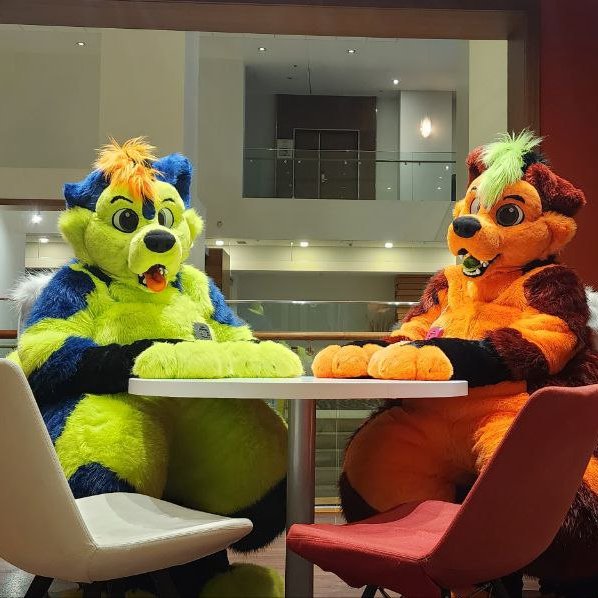 We are ready for Dinner. What we having good? 👃🍔