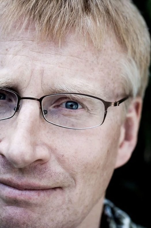 HelenHeat0n's tweet photo. On C4's Letby doc & 25yrs after #BristolHeartScandal, @DrPhilHammond on clinical safety lessons from #CountessOfChester:
"We don’t want more witch-hunts for more murderers. We want properly staffed NHS units with proper safety culture, so more babies each year are saved." https://t.co/GI28pjL8Oa